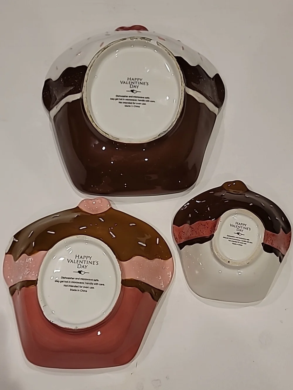 Cupcake Art Ceramic Dish Set in Pink and Brown Set Of 3
